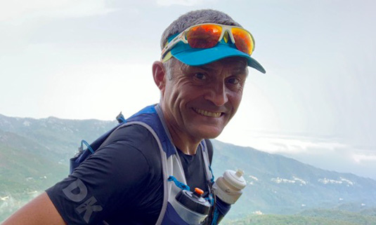 Alain Roche en course en montagne